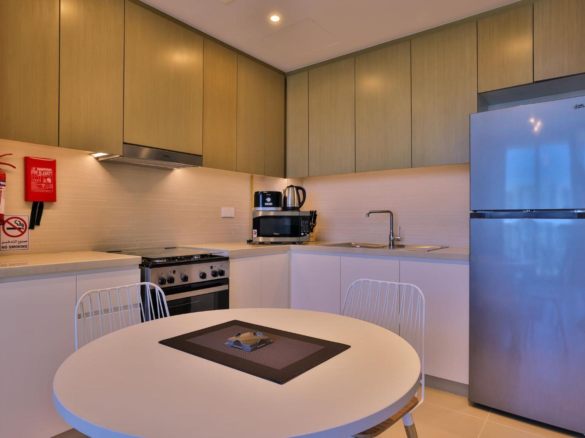 Luxurious Apartments Dubai Marina Views Pool Gym By Sojo Stay Esterno foto
