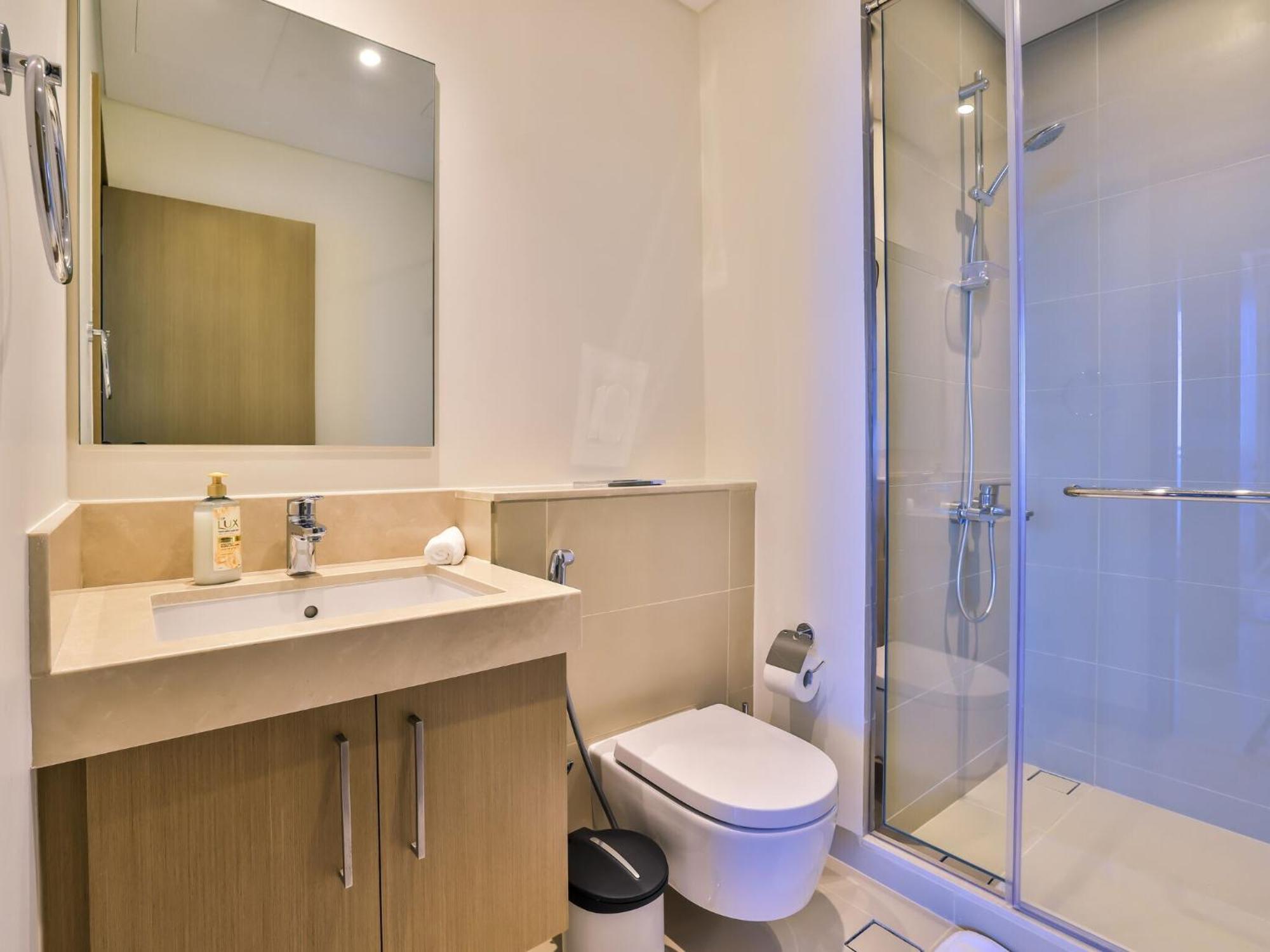 Luxurious Apartments Dubai Marina Views Pool Gym By Sojo Stay Esterno foto