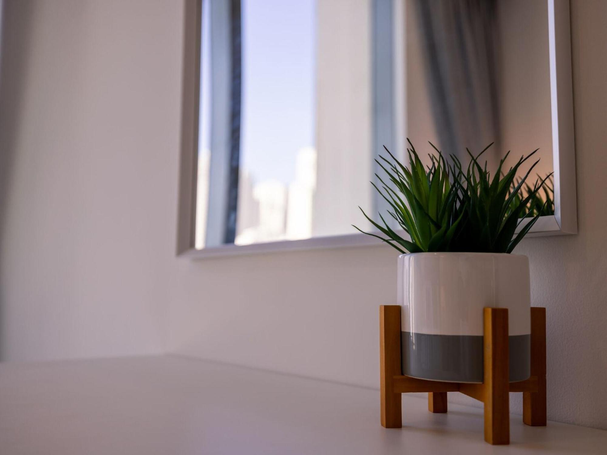 Luxurious Apartments Dubai Marina Views Pool Gym By Sojo Stay Esterno foto