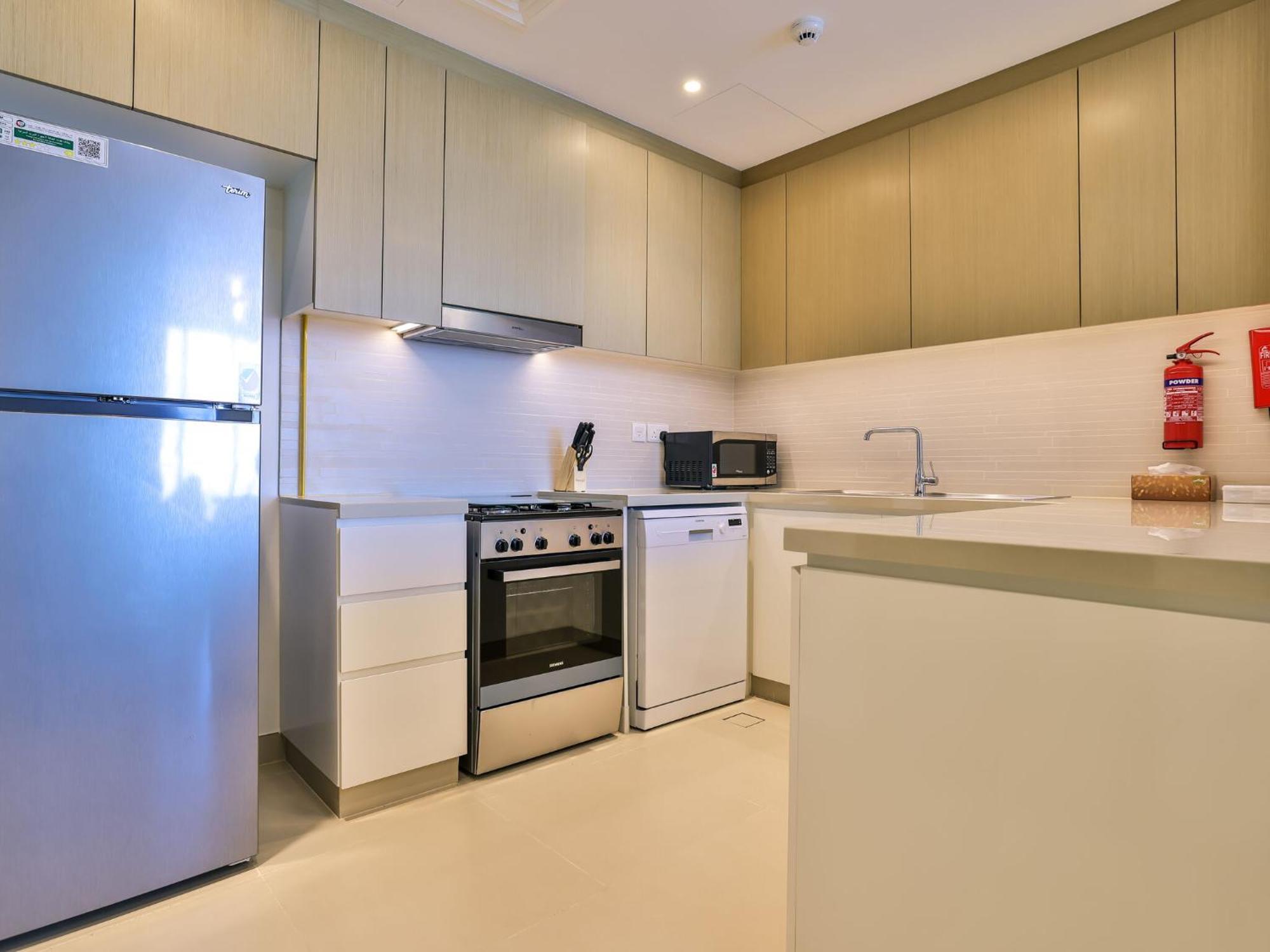 Luxurious Apartments Dubai Marina Views Pool Gym By Sojo Stay Esterno foto